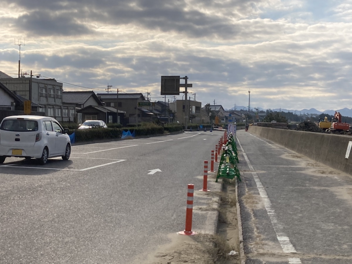 駐車場①後方