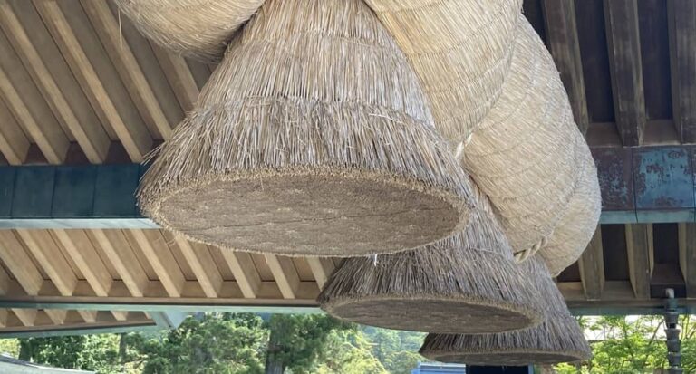 出雲大社のしめ縄 意味や場所 どこ 行き方 をはじめ 重さや掛け替えは そして逆に張られるわけ 出雲にゅーす